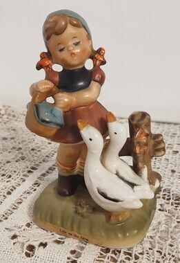 Erich Stauffer Figurine "Life on the Farm" U8394